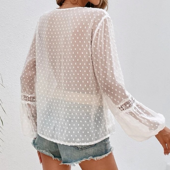 Boho white lace insert lantern sleeve blouse - Picture 3 of 6